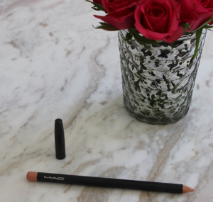 MAC Naked Liner Review