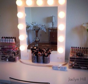 jaclyn-hill-makeup-storage