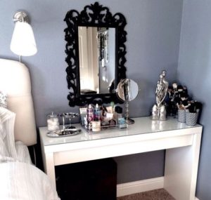 organised-makeup-area